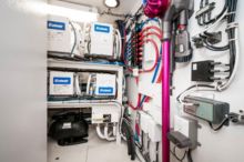 2001 Hatteras 3412 E