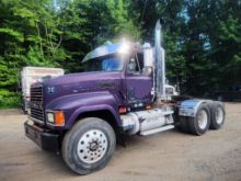 2000 Mack CH613
