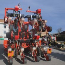 PLANTER KUHN 8 ROWS