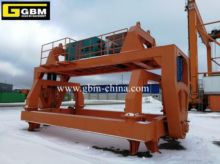 Revolver Container Spreader for Open