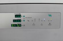 Nuaire NU-440-400E 生物学的安全キャビネットNuaire