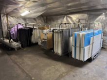 Staging booth system