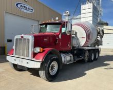 Peterbilt 365