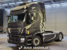イベコ・ストラリス 570 4X2 トラクター ユニット