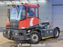 卡尔玛码头拖拉机