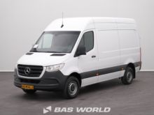 メルセデス スプリンター 319 CDI クローズド・ボックス・バン