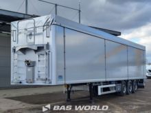 クナペン・ウォーキング・フロア