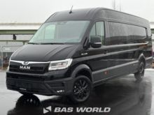 フォルクスワーゲン クラフター 177pk クローズドボックスバン