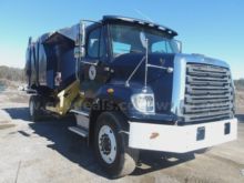 2015 Freightliner 108SD