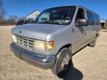 1996 Ford E-350 Wagon Van