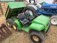 John Deere Gator