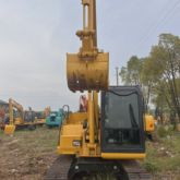 medium digger machine with Japanese