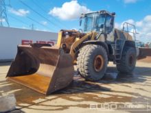 2011 Liebherr L566