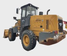 2015 Lonking LG833N