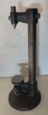 Measuring table with threaded column