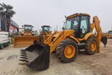 2019 JCB 4CX