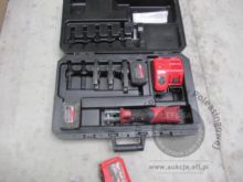 MILWAUKEE Cordless Pipe Crimping Tool