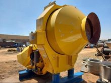 CONCRETE MIXER WITH HATZ ENGINE