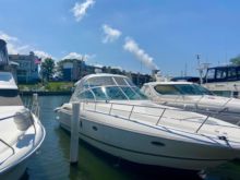 2005 Cruisers Yachts 420 Express