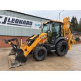 2025 3CX Sitemaster Plus, Backhoe