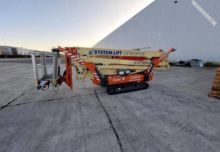 2016 Compact self-propelled lifts for