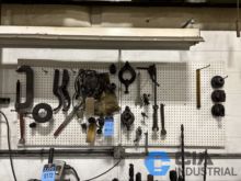 (LOT) LATHE TOOLING AND TOOLS