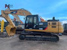 2021 CATERPILLAR CAT330D
