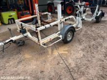 Tow dolly