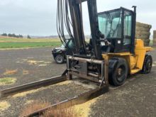 Hyster H210XL Hay Squeeze