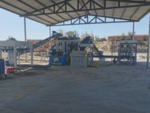 Qt8-15 シリアの建設市場で人気の高い出力セメントブロック機械