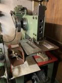 Stanz- und Nibbelmaschine Stanz- und