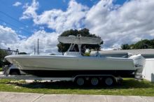 2008 Intrepid 323 Open