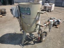 2012 Clemco 2452 Sandblasting Machine