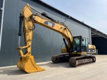 2011 CAT 329D LN