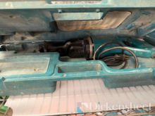 Makita Sierra Angular con cable