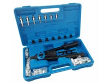 Riveting machines for threaded inserts