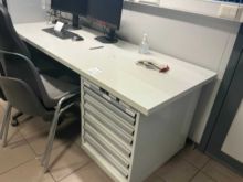 Bureau Lista avec commode