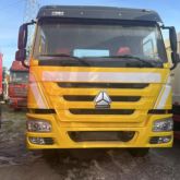 Used 2021 HOWO 371 Tractor