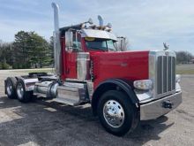 2022 Peterbilt 389