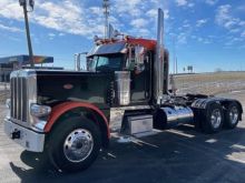 2023 Peterbilt 389