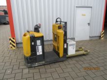 Yale MO20 Order Picker