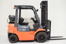 toyota-42-7fgf25-forklift.jpg