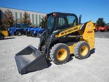 New Holland L221 Skid Steer Loader