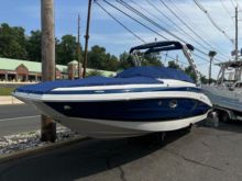 2025 Crownline E260 XS