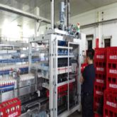 Box loading and unloading machine