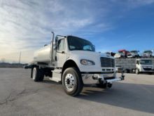 2018 Freightliner M2106