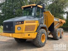 2017 John Deere 260E