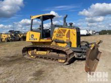 2016 John Deere 700K