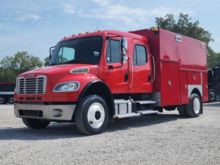 2013 Freightliner M2106