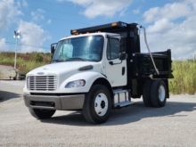 2016 Freightliner M2106